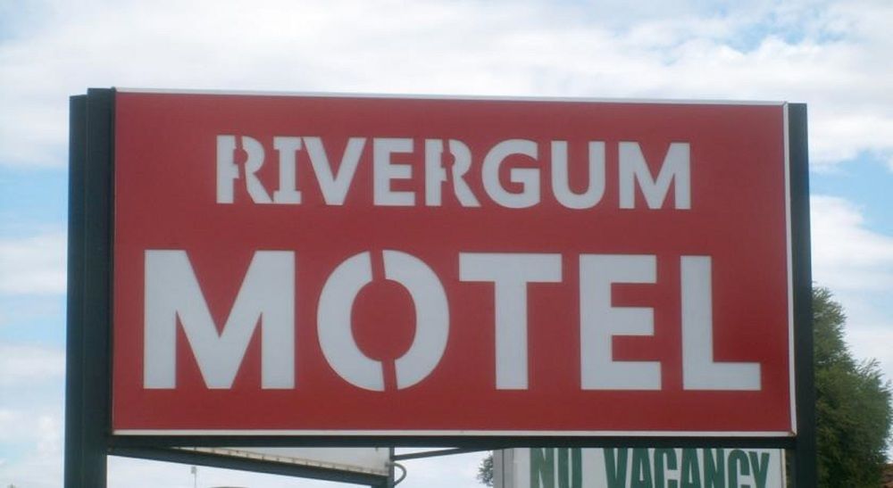 Rivergum Motel Ечука Екстер'єр фото